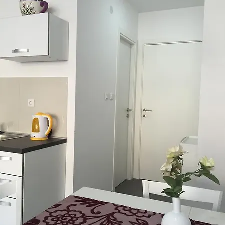 Arenacentar Apartman *