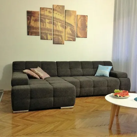 Διαμέρισμα Arenacentar *