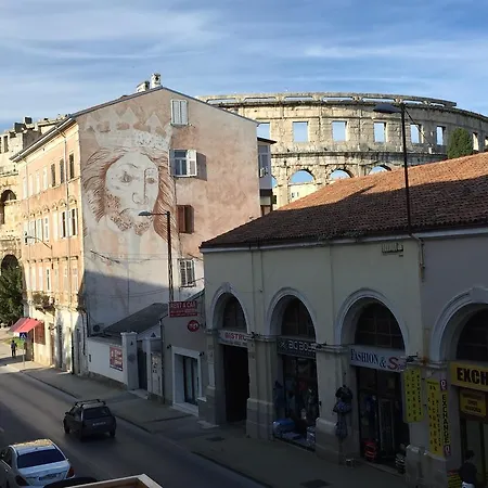 Arenacentar Πούλα